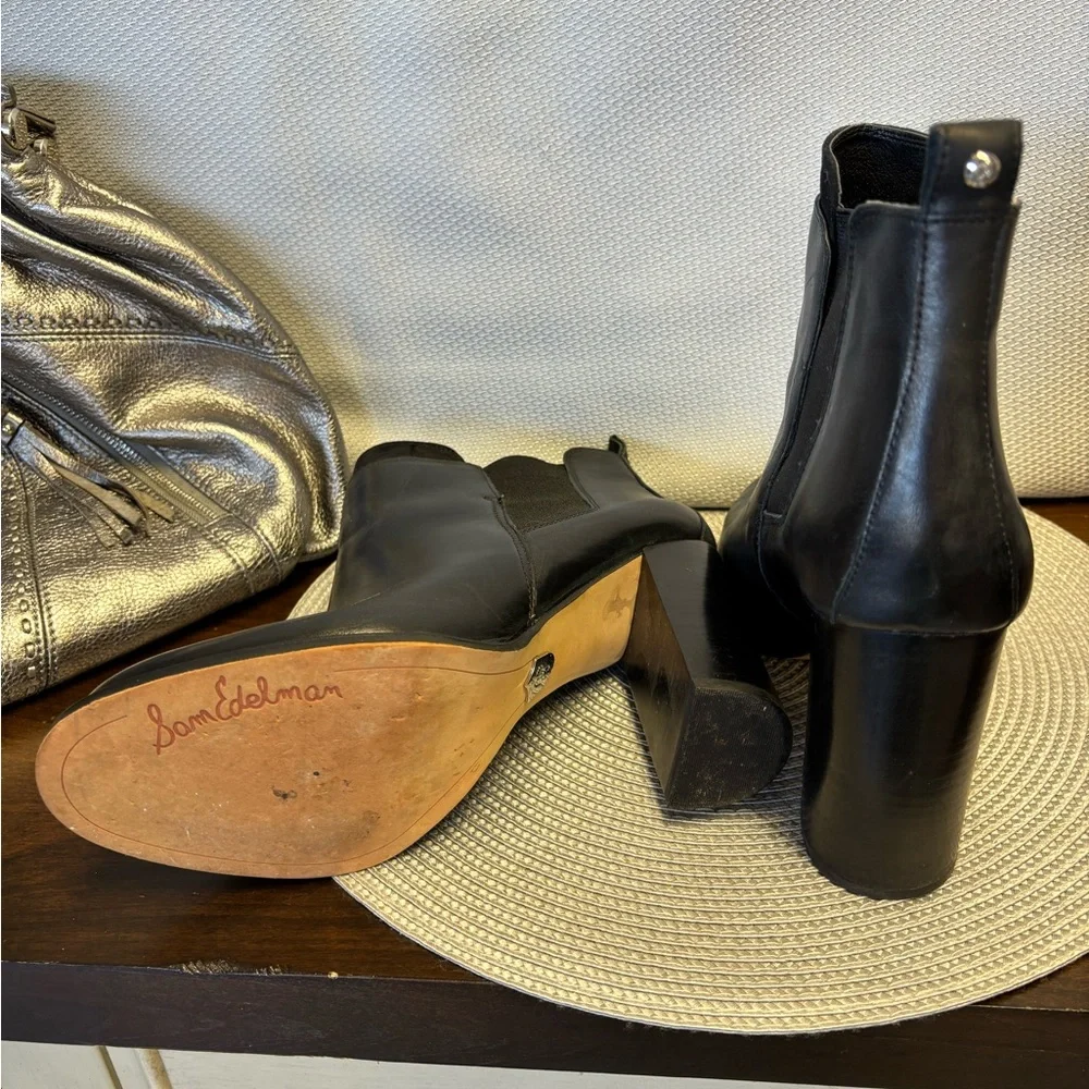 Sam Edelman black leather moto ankle boot, slip on with wood stacked heel. - Picture 3 of 3